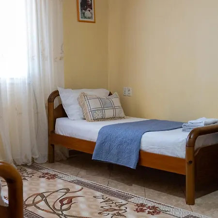 - Panoramic View Of Vjosa River Guest house *